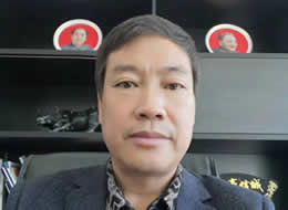 九州彩木门董事长白明善: 重视质量,坚持走品牌化发展道路。